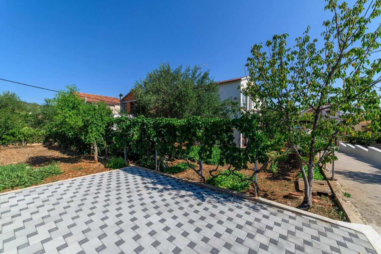 Apartman Maslina Шибеник Екстер'єр фото